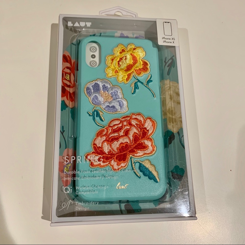 LAUT SPRING IPhone XS/X embroidered flower case